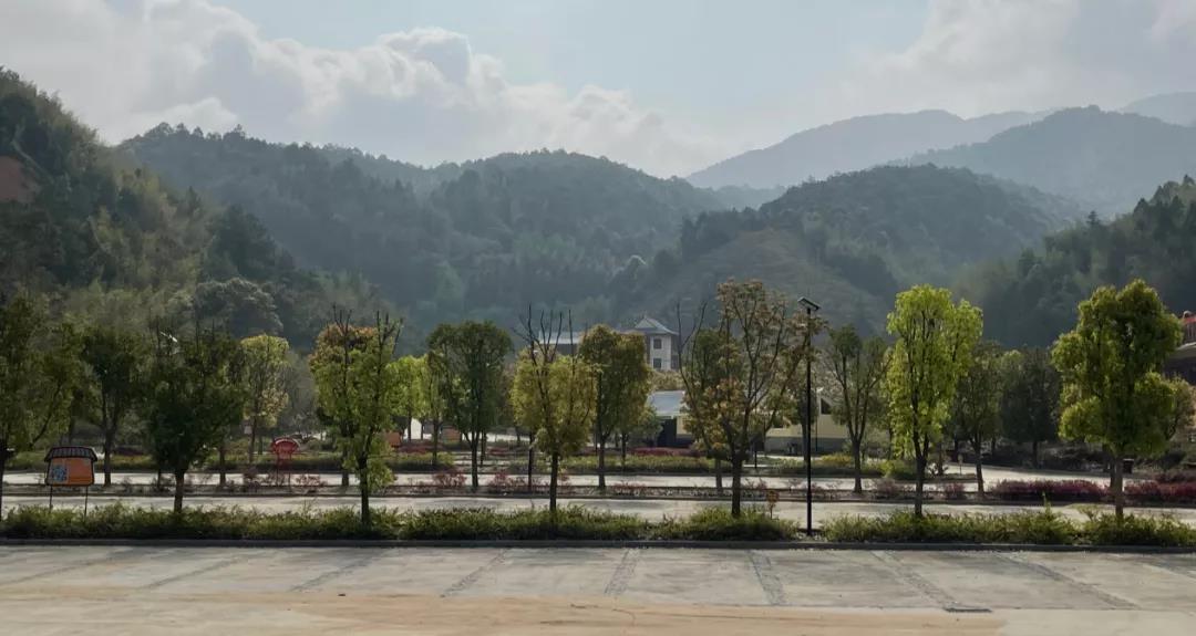 停车场.jpg