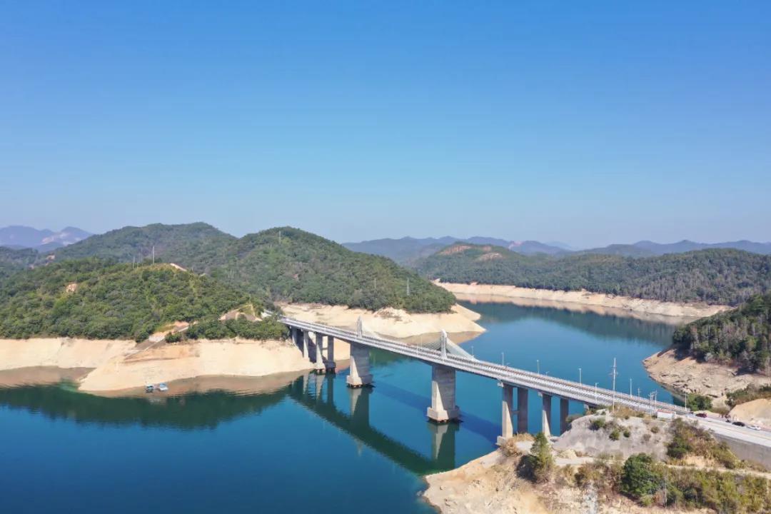 龙湖大桥.jpg