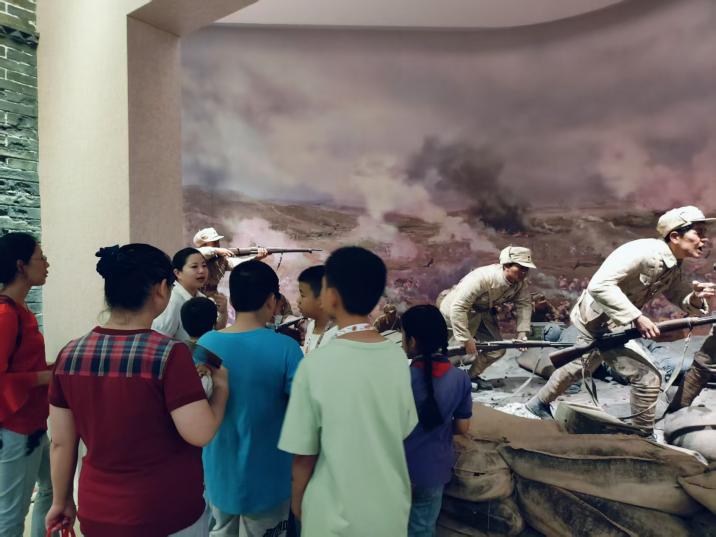 C:/Users/Administrator/Desktop/10.1国庆中秋/微信图片_20251005091615_609_175.jpg微信图片_20251005091615_609_175