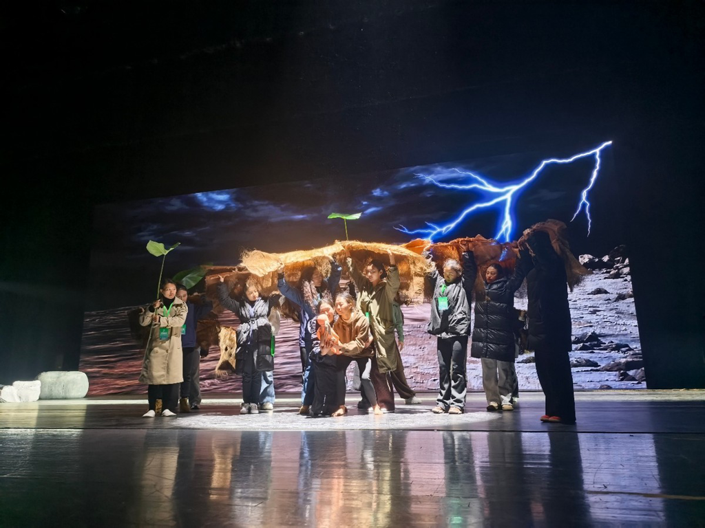 《族迹·石月亮》全员蓄势待发 江阴大剧院首演在即